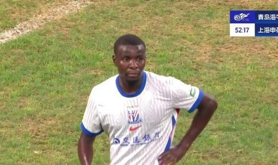 记者：申花外援阿马杜没有参加赛前合练