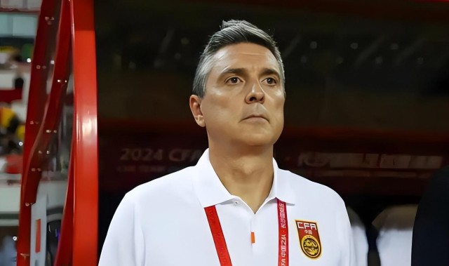 kaiyun-意外！安东尼奥带领U23国足表现不俗，为何足协没官宣跟他续约